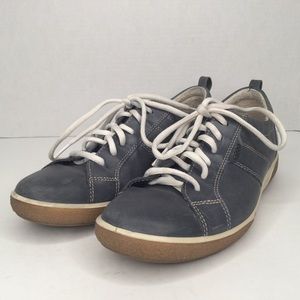 ecco leather sneakers